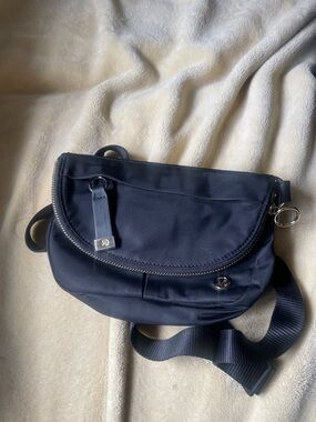 Lululemon belt bag